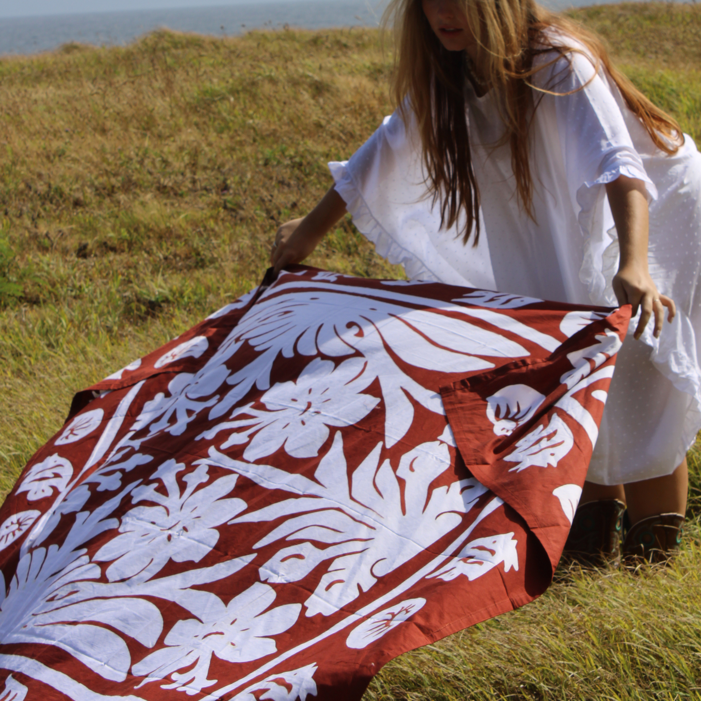 The Maui Beach Sheet in Hibiscus